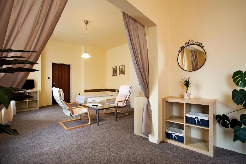 Penzion a restaurace Modrá růže Tábor Quarto foto