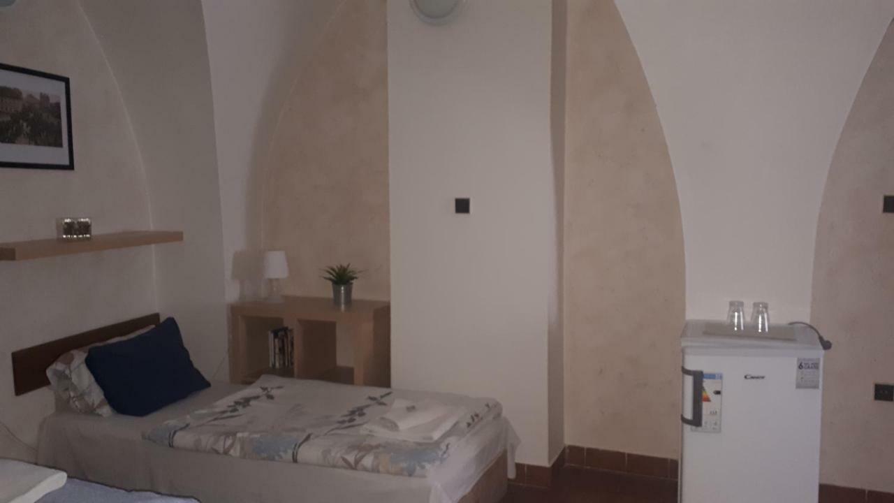 Penzion a restaurace Modrá růže Tábor Exterior foto